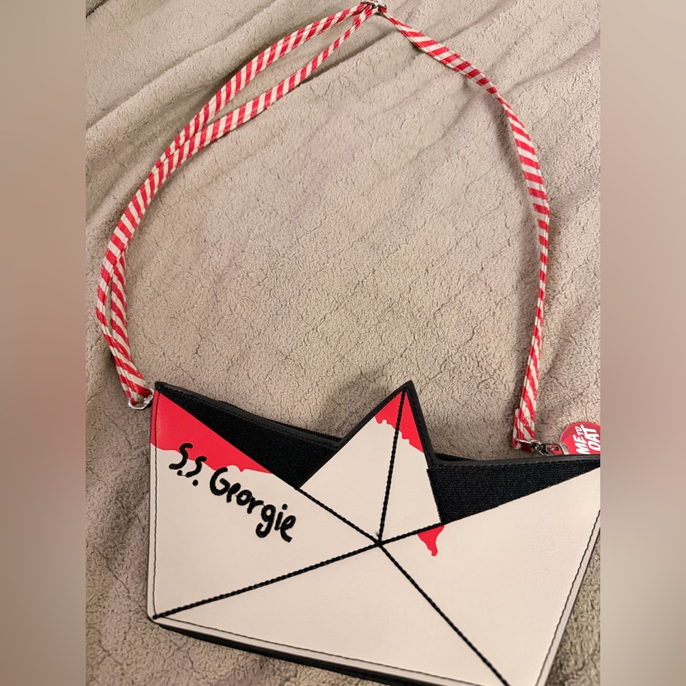 IT Crossbody Boat Bag with Red and White Design